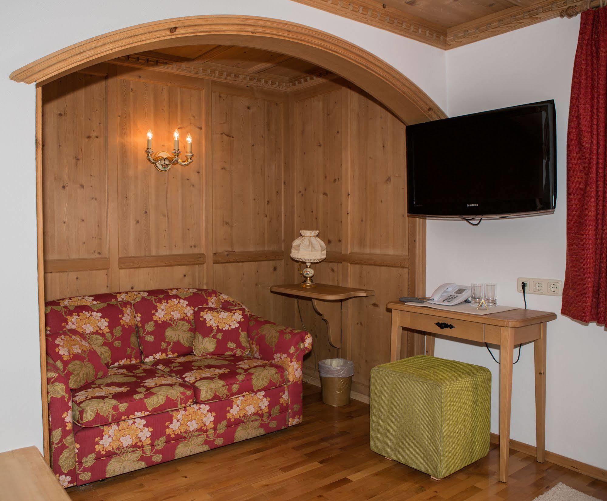 סן אנטון Chalet Brunnenhof מראה חיצוני תמונה
